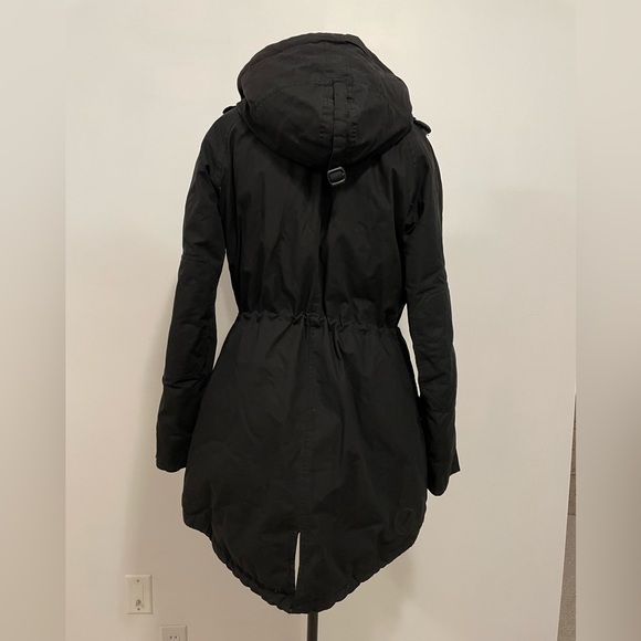 Community Winter Parka - Picture 2 of 14
